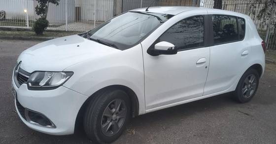 RENAULT SANDERO 1.6 DYNAMIQUE 8V FLEX 4P MANUAL RENAULT SANDERO 1.6 DYNAMIQUE 8V FLEX 4P MANUAL